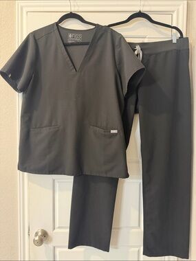 Figs Black V-Neck Scrub Top and Pants Set